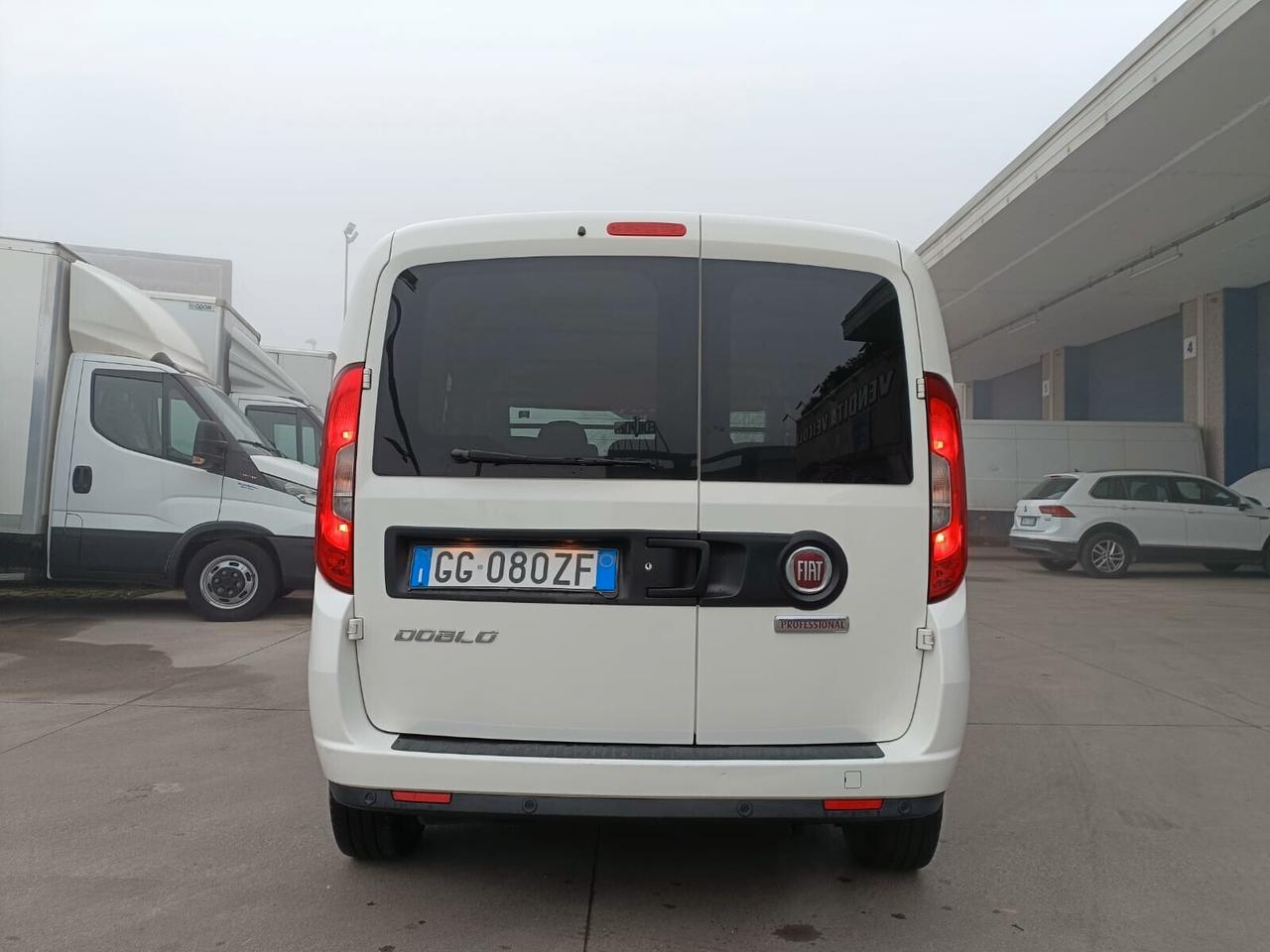 Fiat Doblo FIAT DOBLO LOUNGE 1.6 MJET 120 CV E6D-F