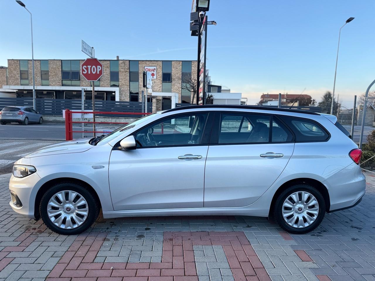 Fiat Tipo 1.6 Mjt S&S SW Lounge 120CV EURO6