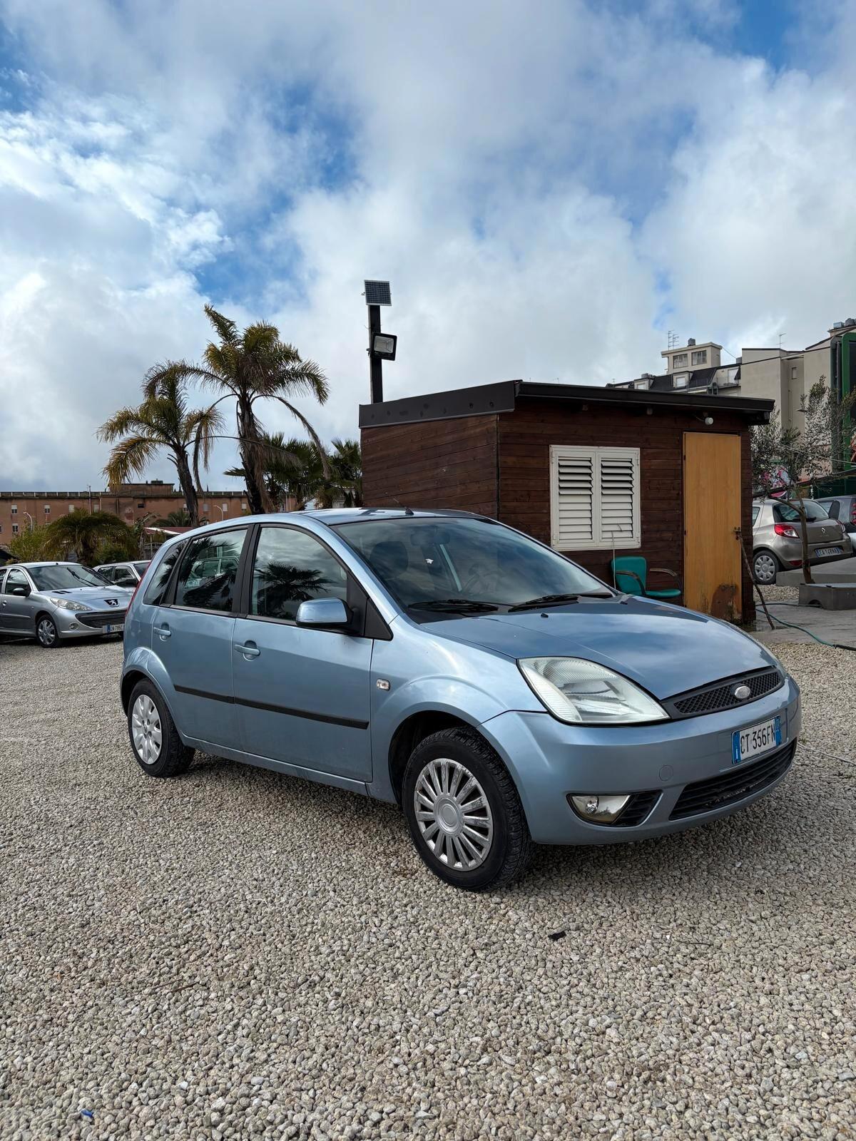 Ford Fiesta 1.4 TDCi 5p. Ghia