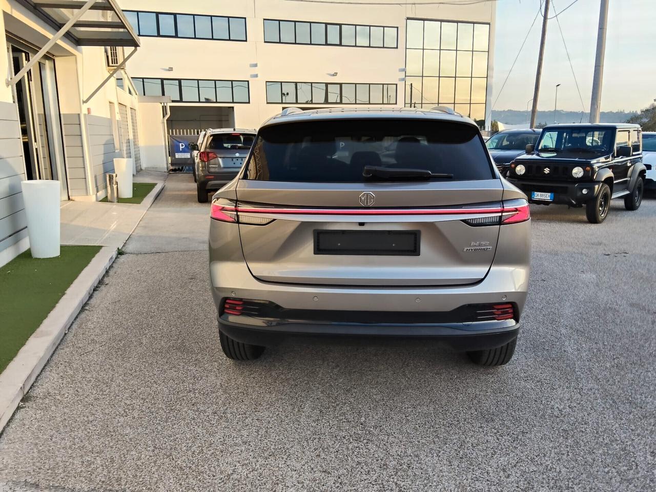 NUOVA Mg HS COMFORT HYBRID +