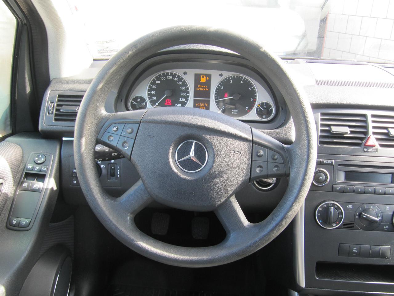 Mercedes-benz B 180 NGT BlueEFFICIENCY - benzgpl