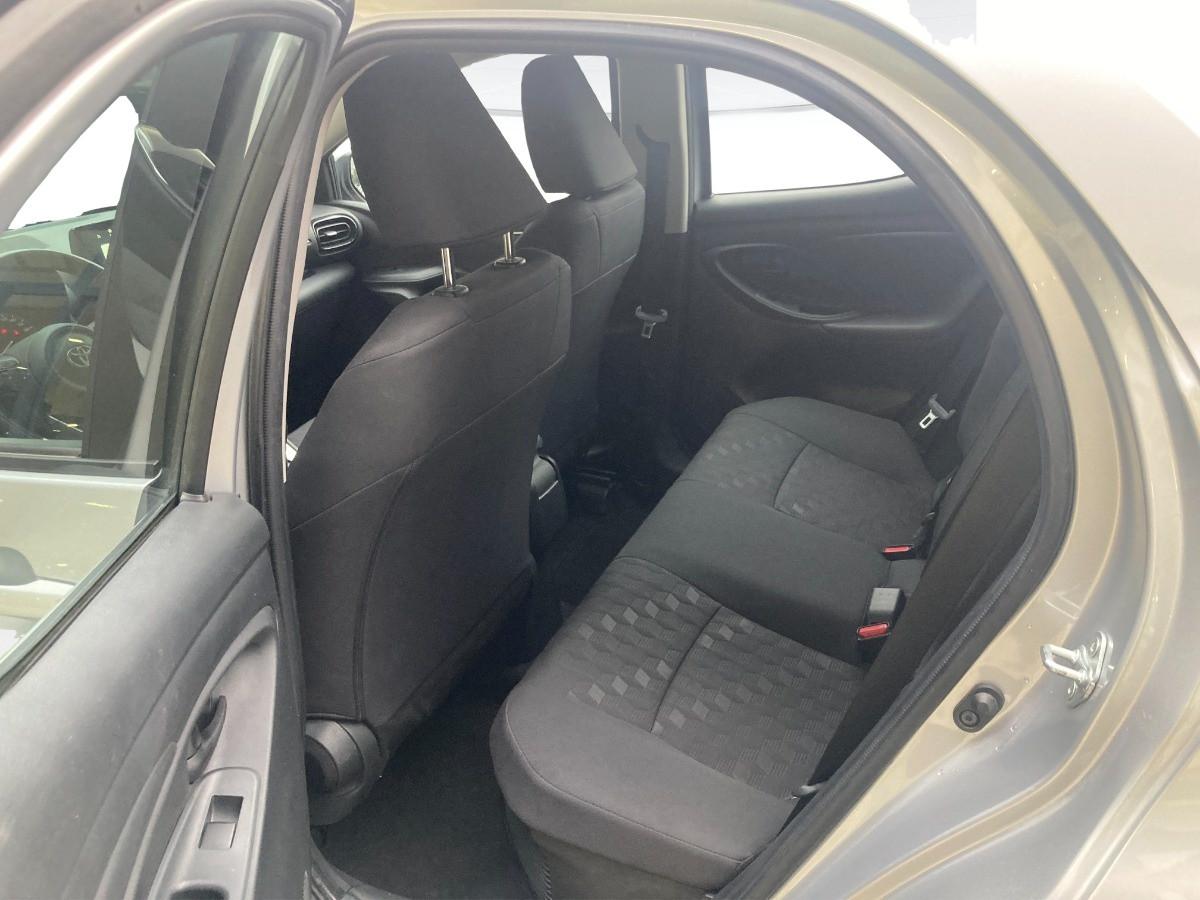 TOYOTA Yaris 1.5h Active