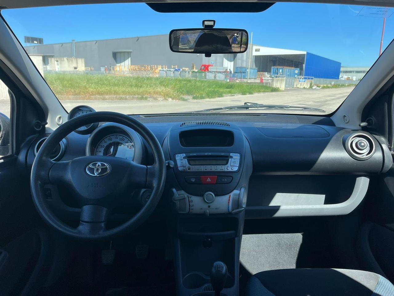 Toyota Aygo 1.0 12V VVT-i 3 porte 142000 KM