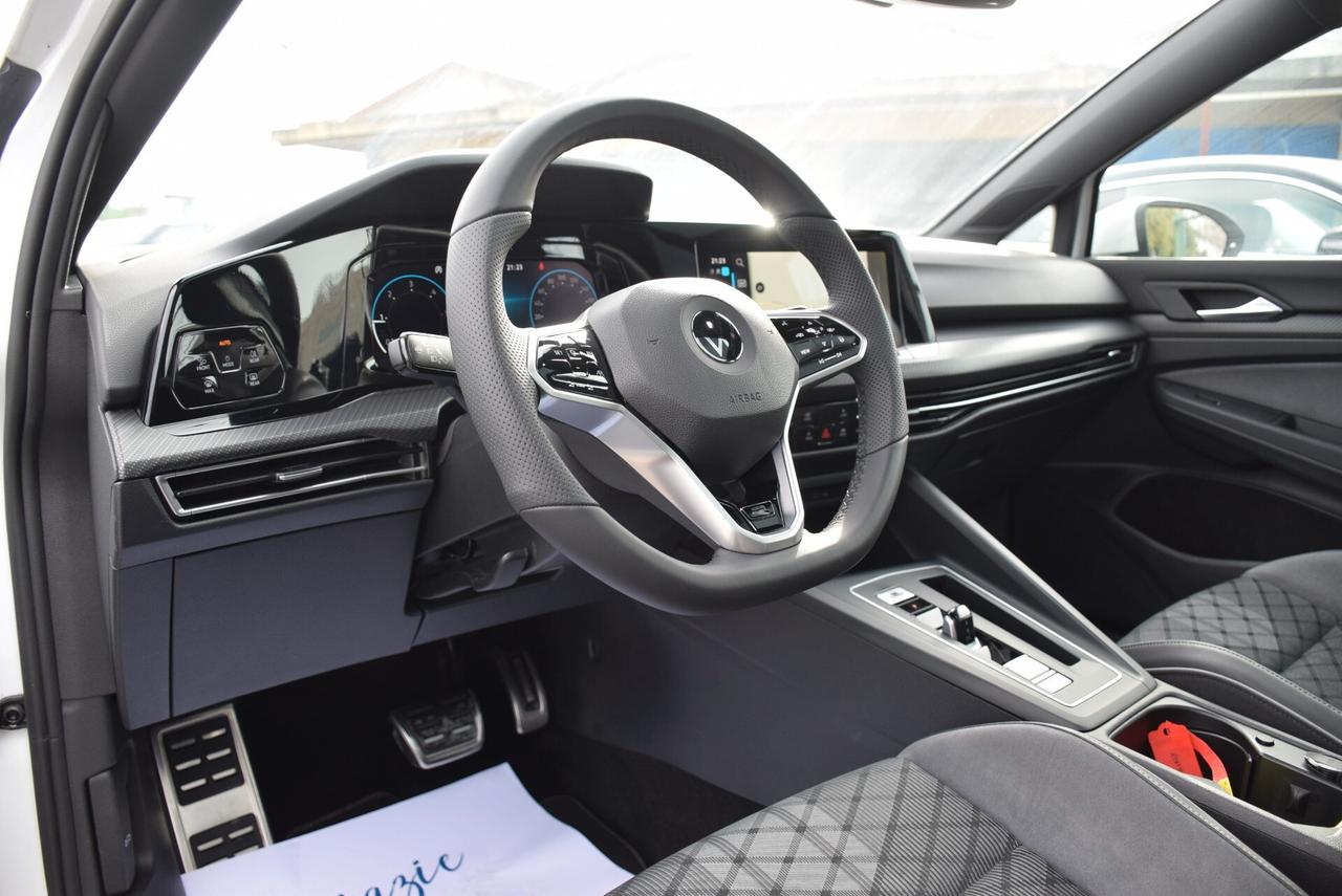 Volkswagen Golf VIII SW GANCIO TETTO 2.0TDI 150CV AUT., DSG R-Line FULL