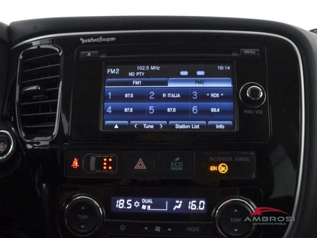 MITSUBISHI OUTLANDER 2.2 DI-D 4WD Instyle 7p. - PER OPERATORI DEL SETTO