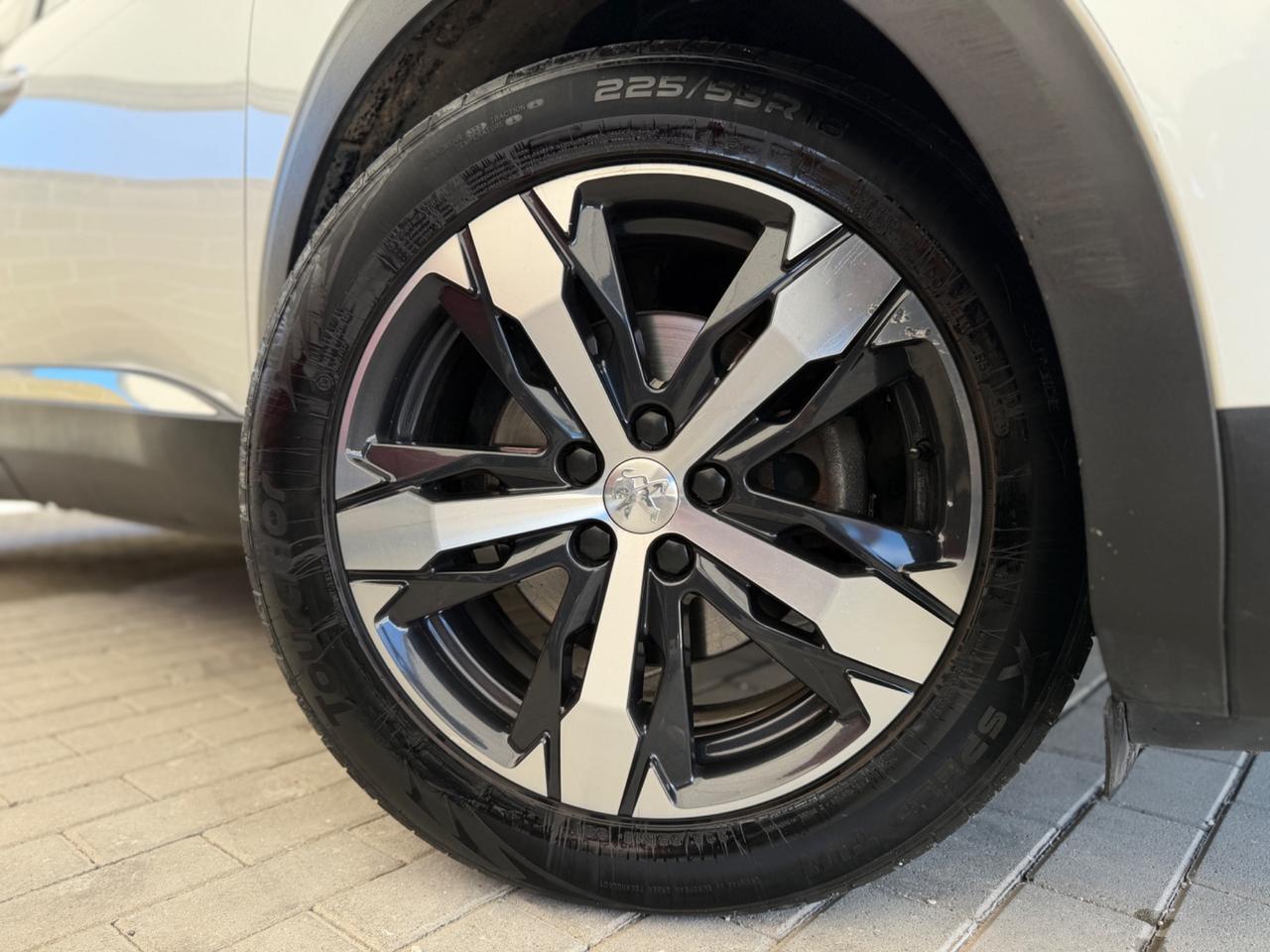 Peugeot 3008 BlueHDi 130 S&S EAT8 Crossway