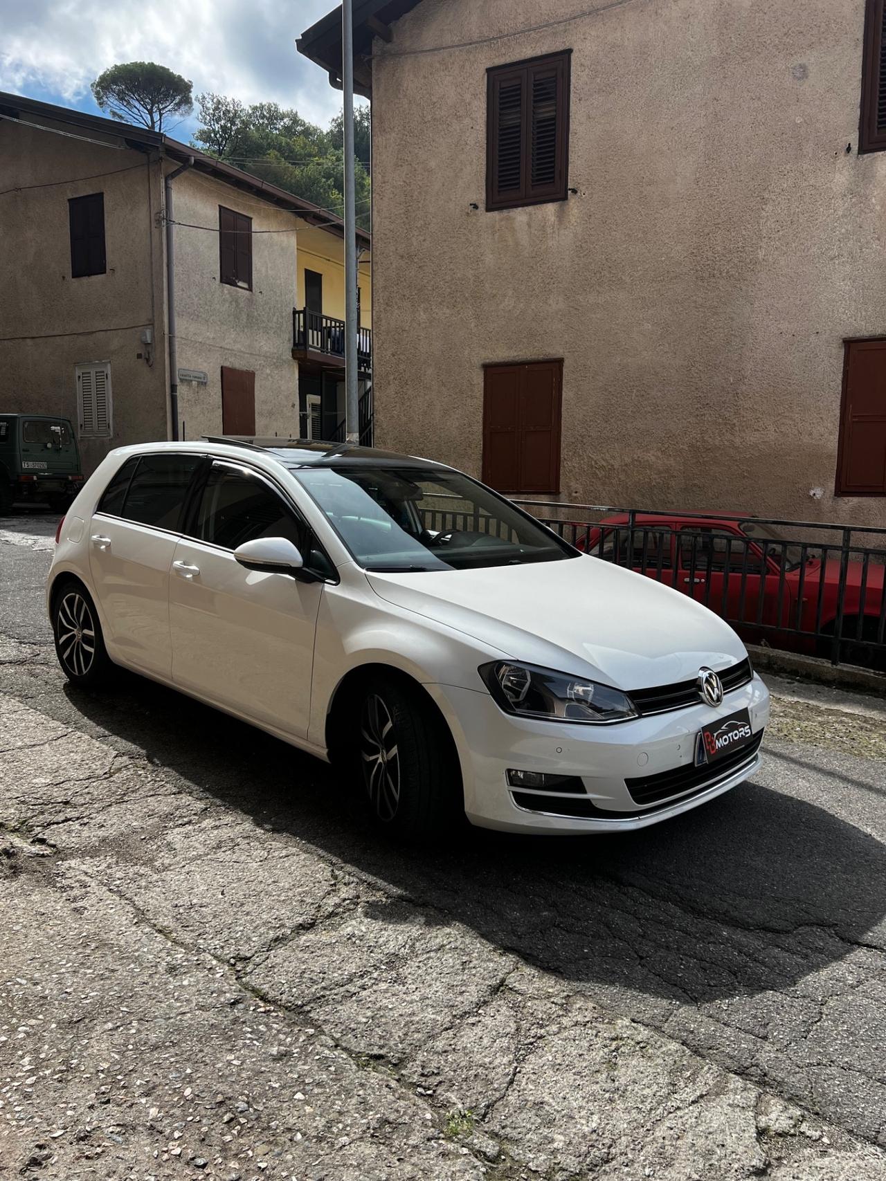 Volkswagen Golf 7 1.6 TDI con tettuccio apribile