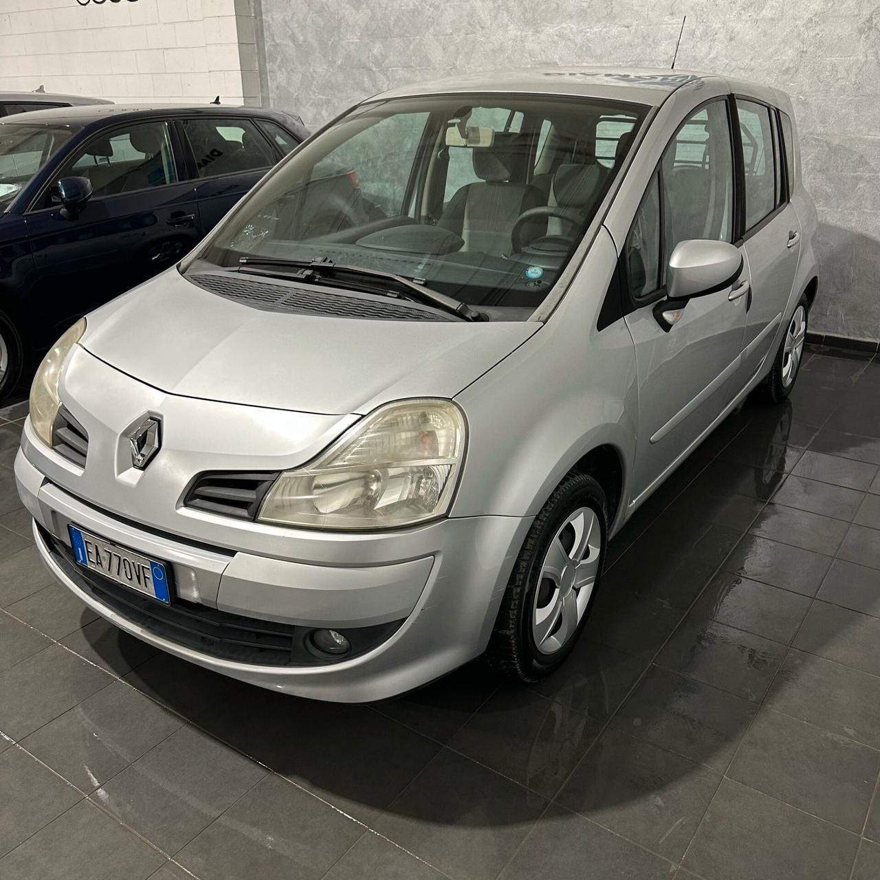 Renault Modus Grand Modus 1.5 dCi 85CV Dynamique