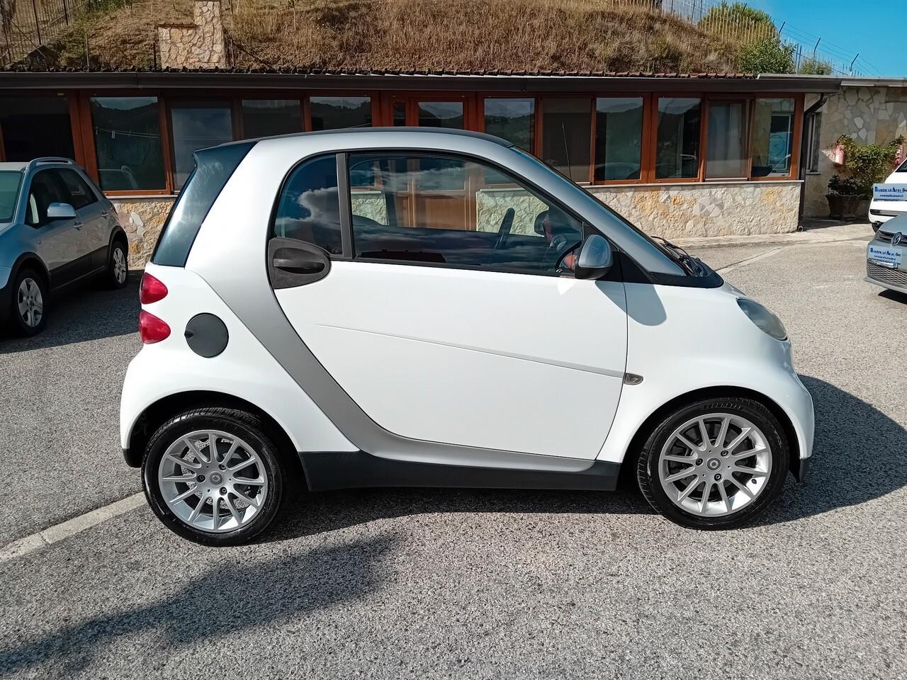 Smart ForTwo 1000 52 kW coupé pure