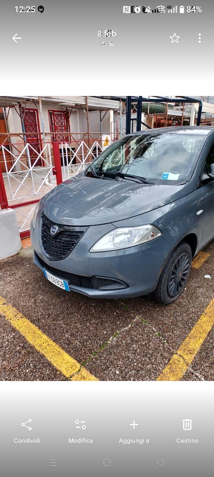 Lancia Ypsilon 0.9 TwinAir 85 CV 5 porte Metano Ecochic Gold