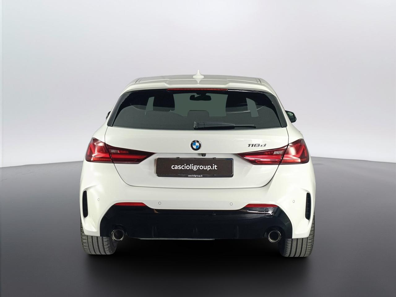 BMW Serie 1 F40 - 118d Msport auto