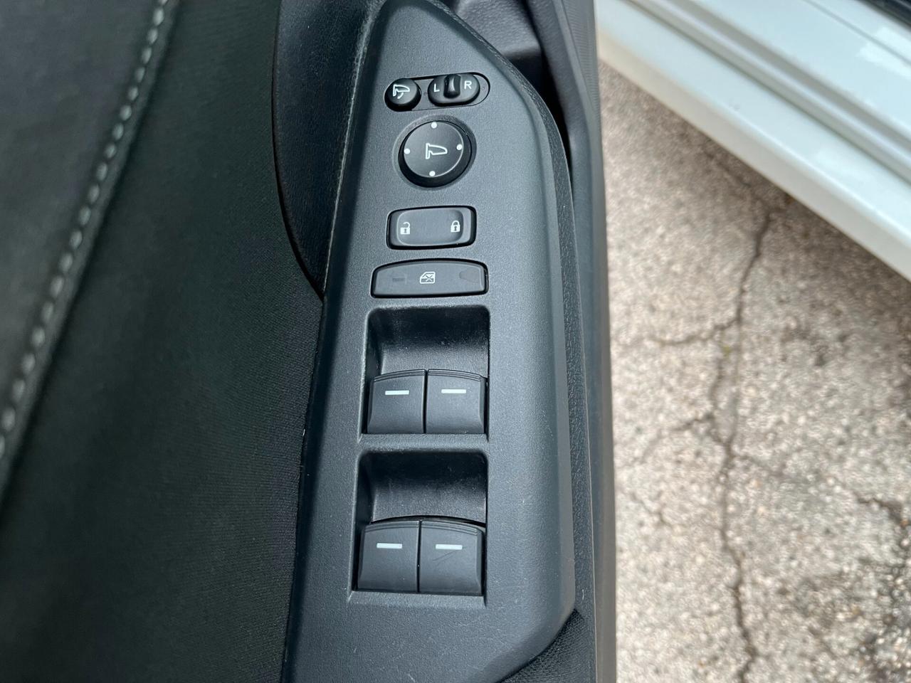 Honda Civic 1.6 5 porte Elegance Navi