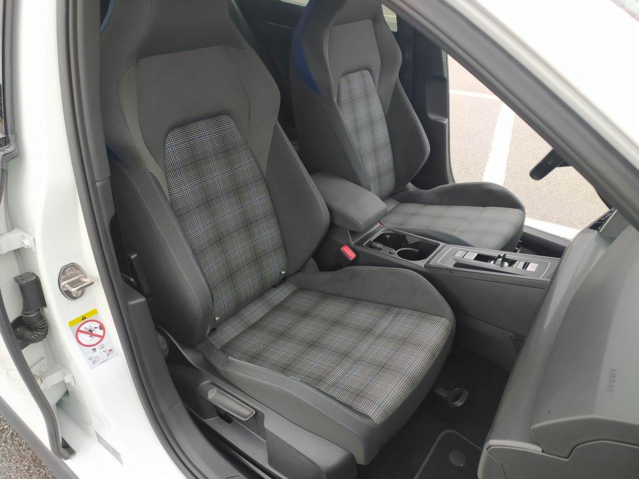 Volkswagen Golf 1st Edition Life 1.4 eHybrid #6450