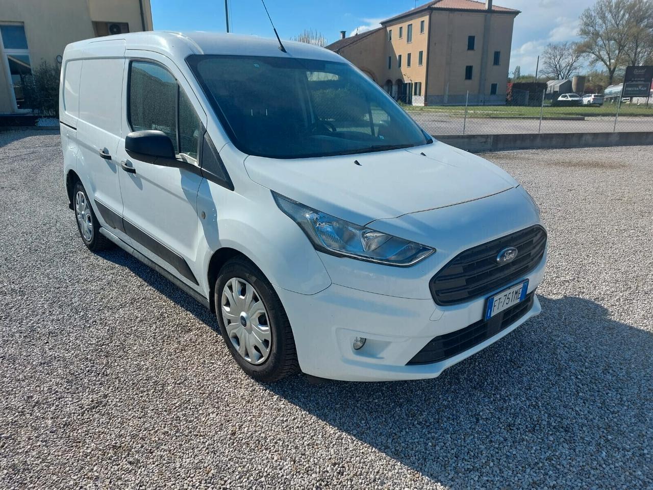 Ford Transit Connect 200 TREND L1H1 E6D TEMP 3 POSTI