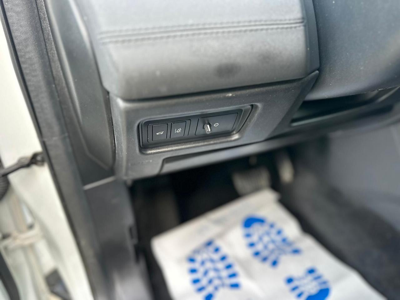 Land Rover Discovery Sport 2.0 TD4 150 CV HSE Luxury AUTOMATICO BI-COLOR