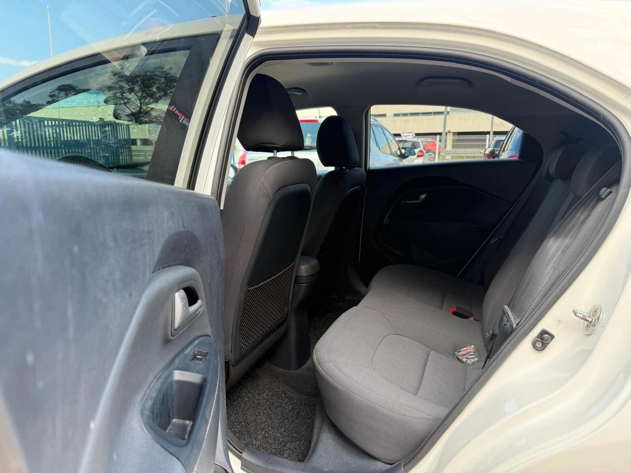 Kia Rio 1.4 CRDi 5p. Cool