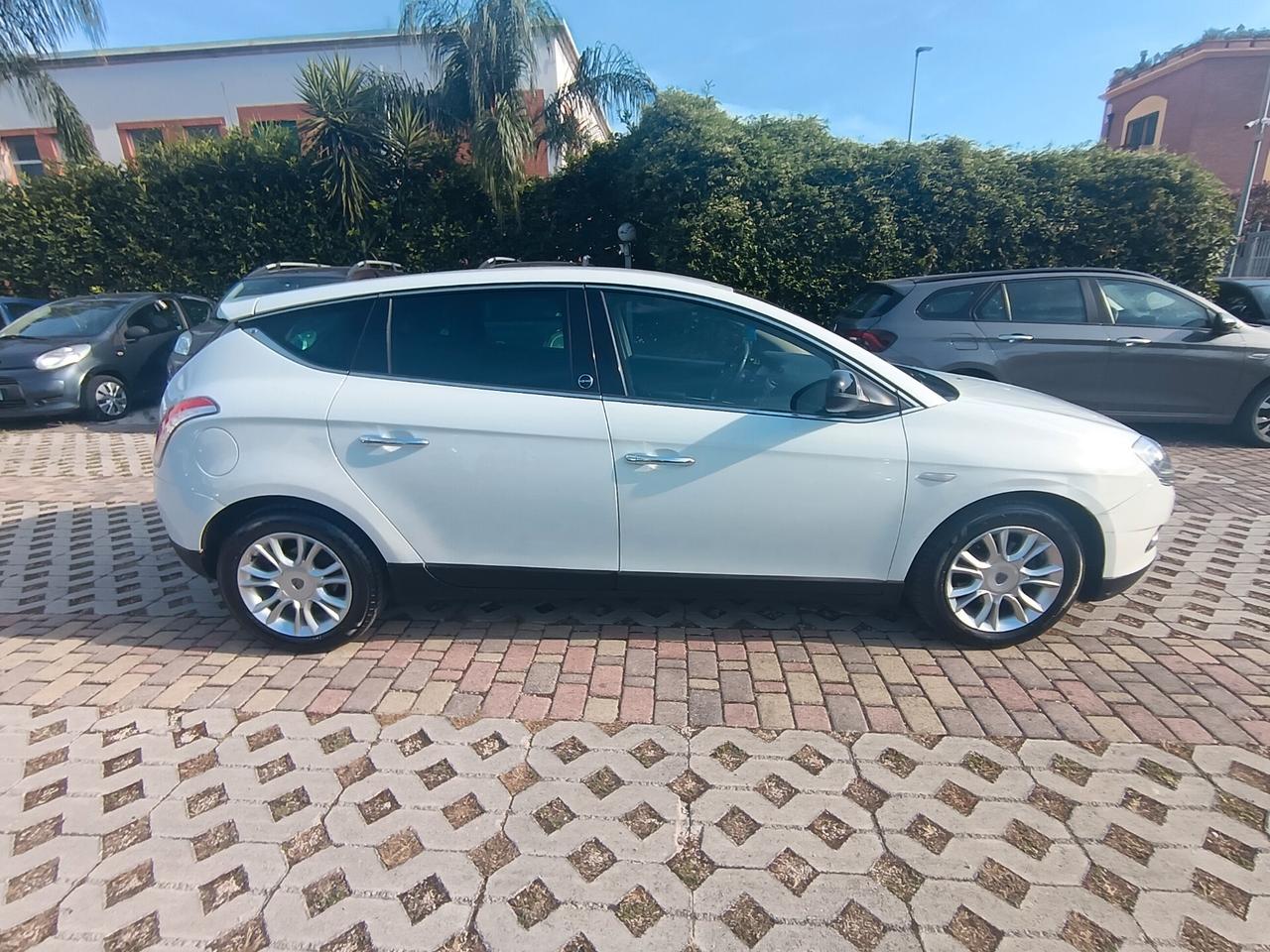 Lancia Delta 1.4 T-Jet 120 CV Silver Ecochic GPL