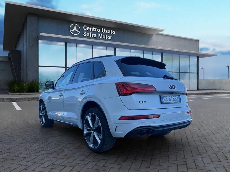 Audi Q5 Q5 SPB 40 TDI quattro S tronic Identity Black