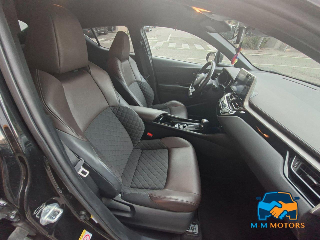 Toyota C-HR 5 Porte C-HR 1.8h Lounge 2wd e-cvt unico proprietario