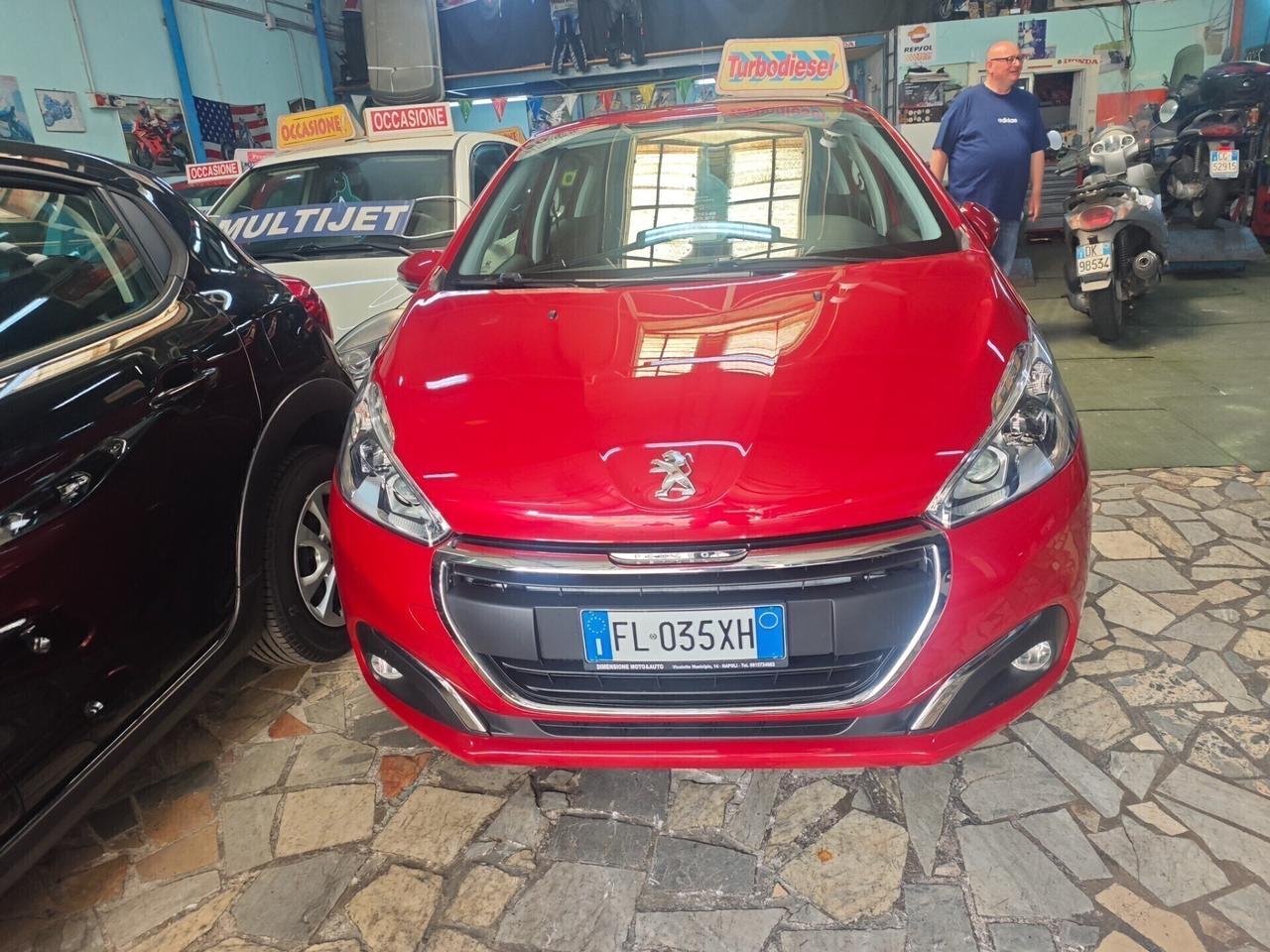 Peugeot 208 BlueHDi 75 5 porte Allure