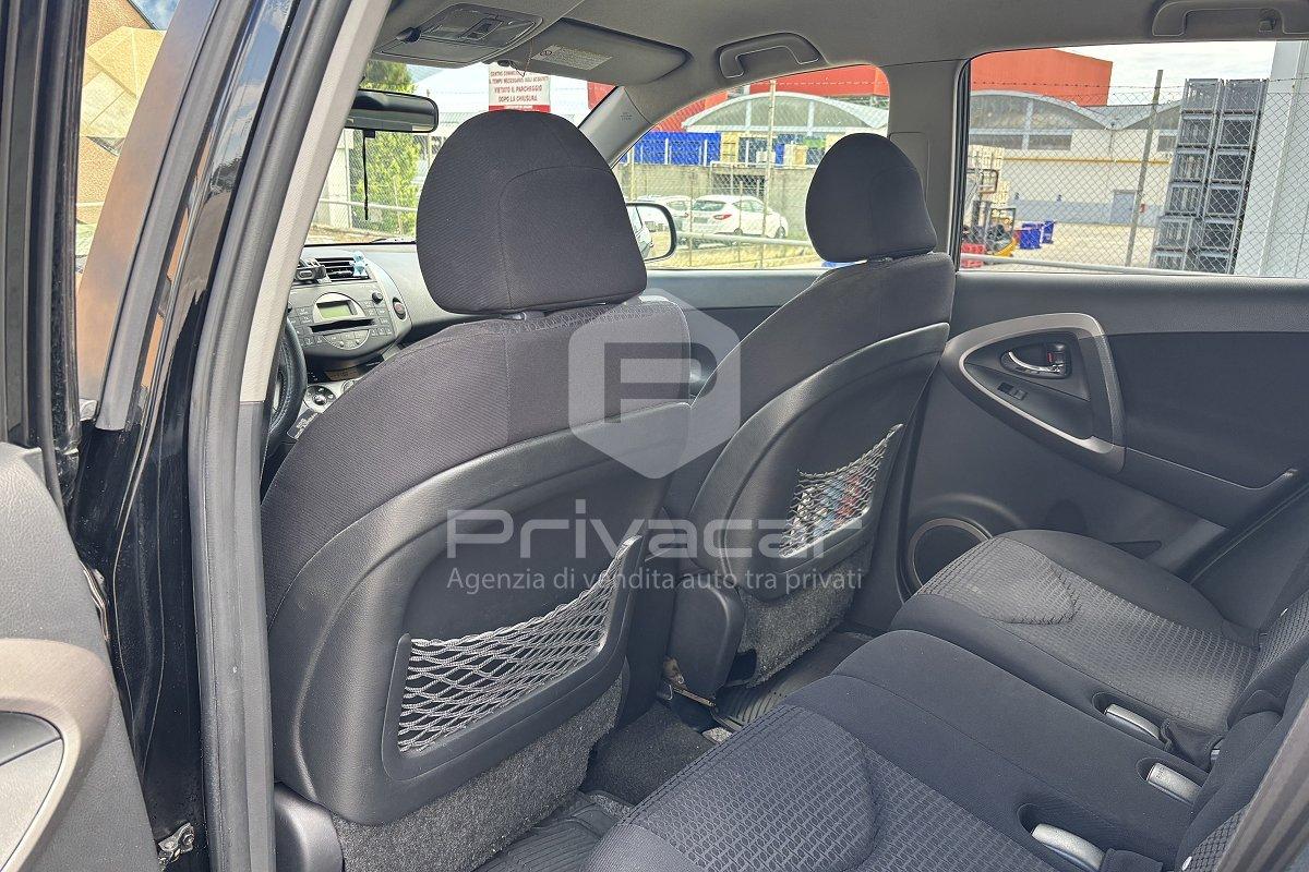 TOYOTA RAV4 Crossover 2.2 D-4D 136 CV DPF Sol