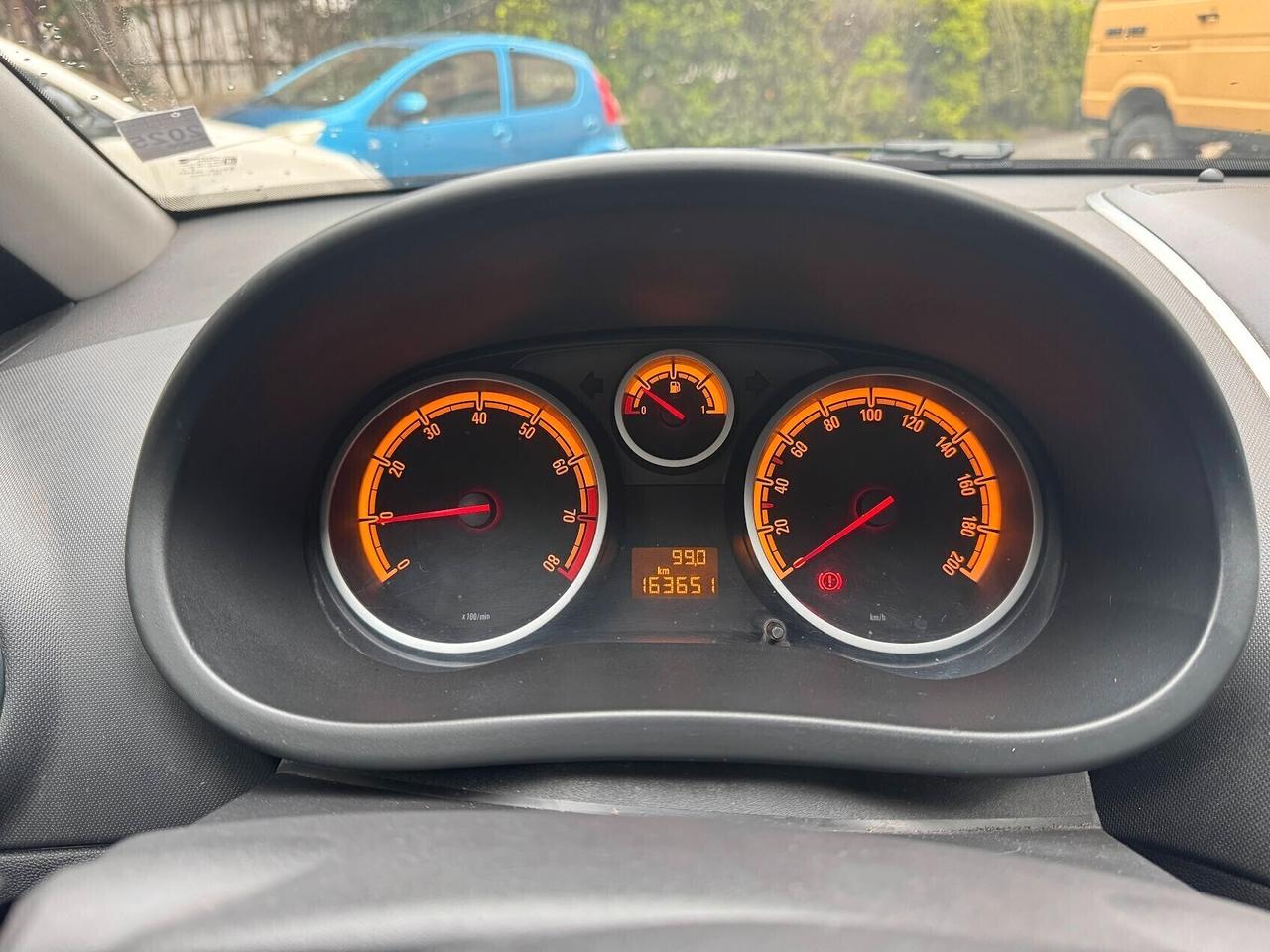 Opel Corsa 1.2 80CV 5 porte GPL neopatentati