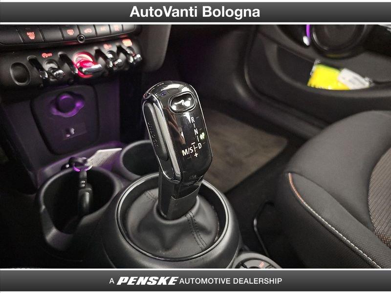 MINI Mini 5 porte Mini 5p 1.5 Cooper Essential auto