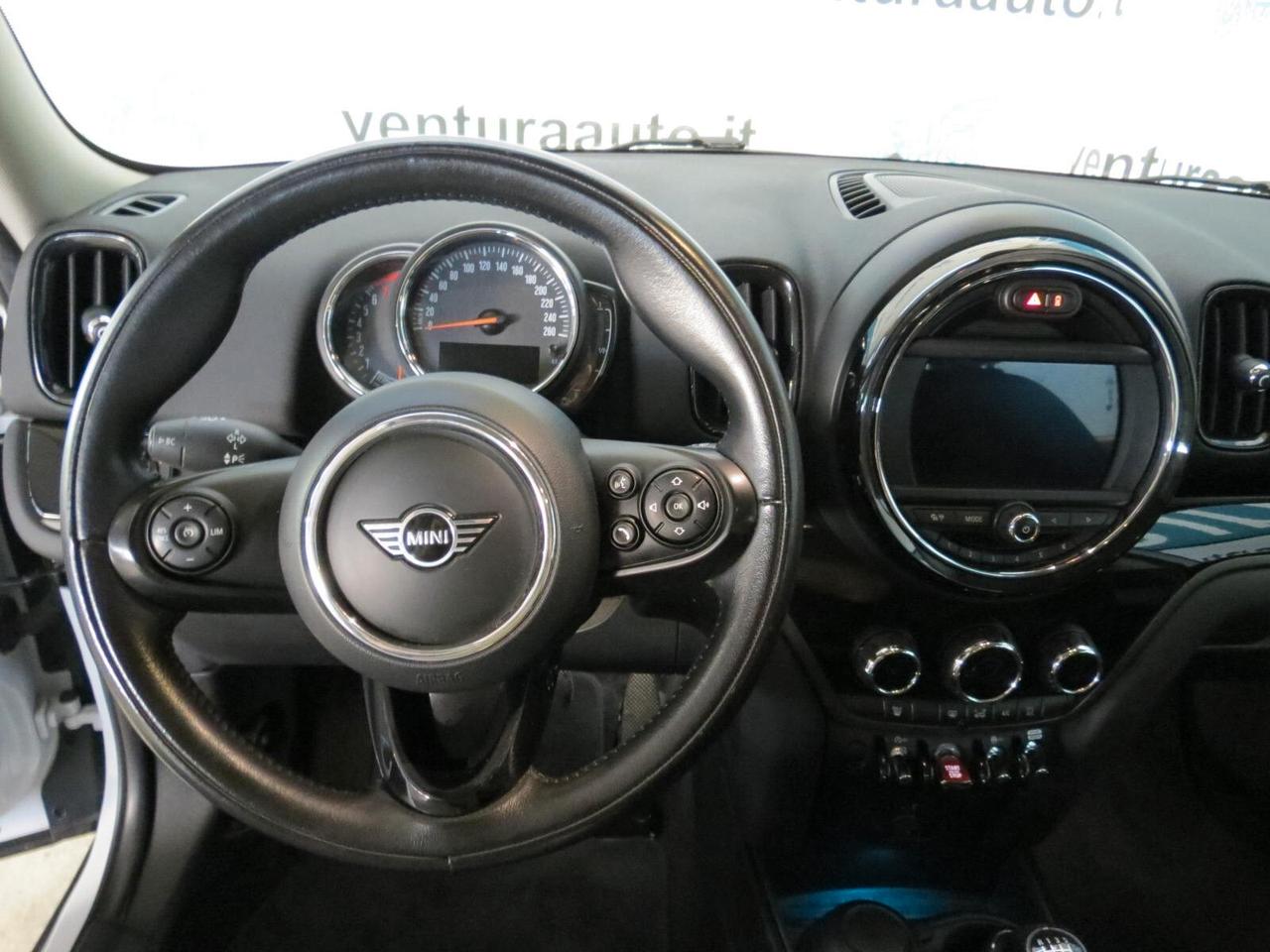 Mini One Countryman 1.5 Hype