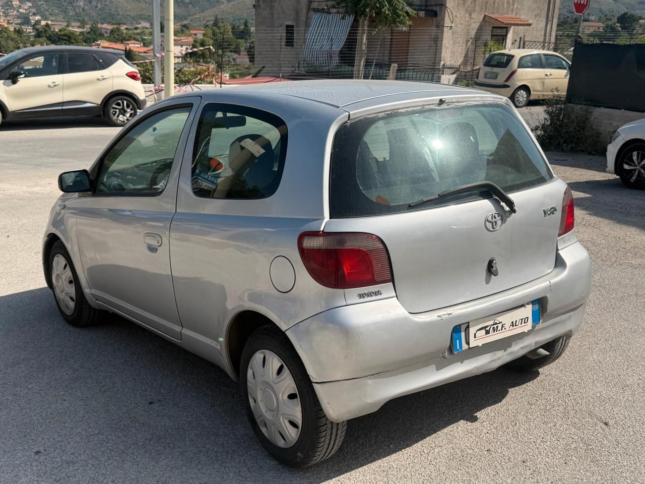 Toyota Yaris 1.3i 16V cat 3 porte Luna '03