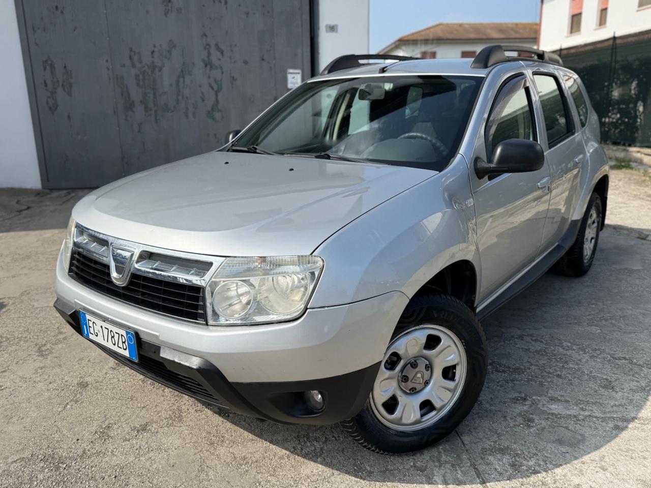 Dacia Duster 1.6 GPL DI SERIE 2032 GANCIO NEOPATENTATU