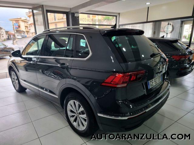 VOLKSWAGEN Tiguan NEW 2.0 TDI 150CV SCR DSG Life - Fari a Led