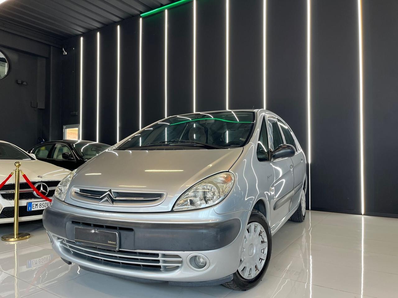 Citroen Xsara Picasso 1.6 Attraction GANCIO TRAINO
