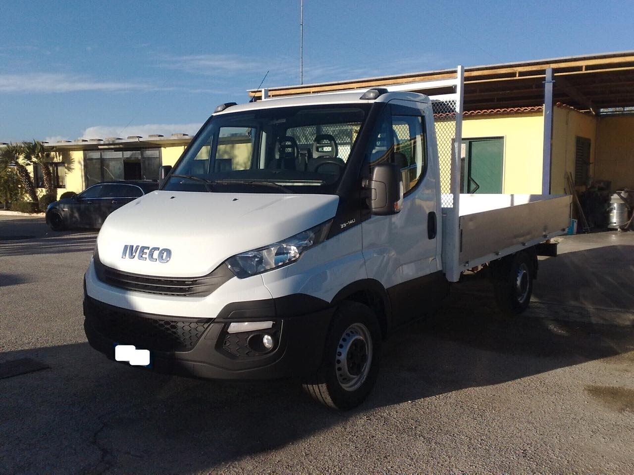 Iveco Daily 35s14 2.3hpt CASSONE FISSO - 2019