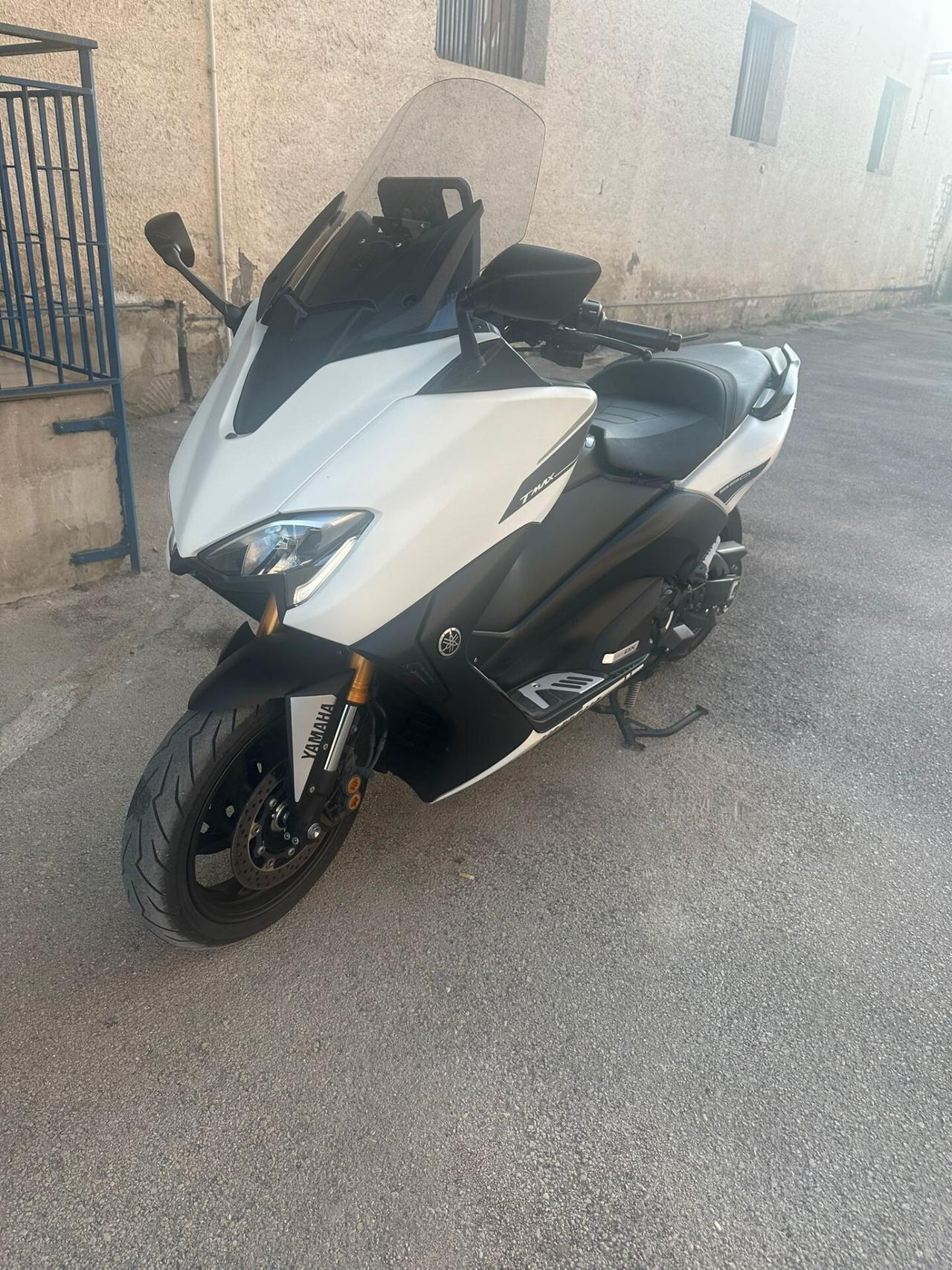 YAMAHA T-MAX 530 20MILA KM 0 SINISTRI - 2017