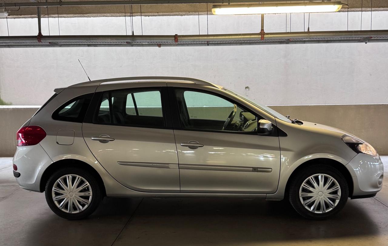 Renault Clio 1.2 16V SporTour Dynamique