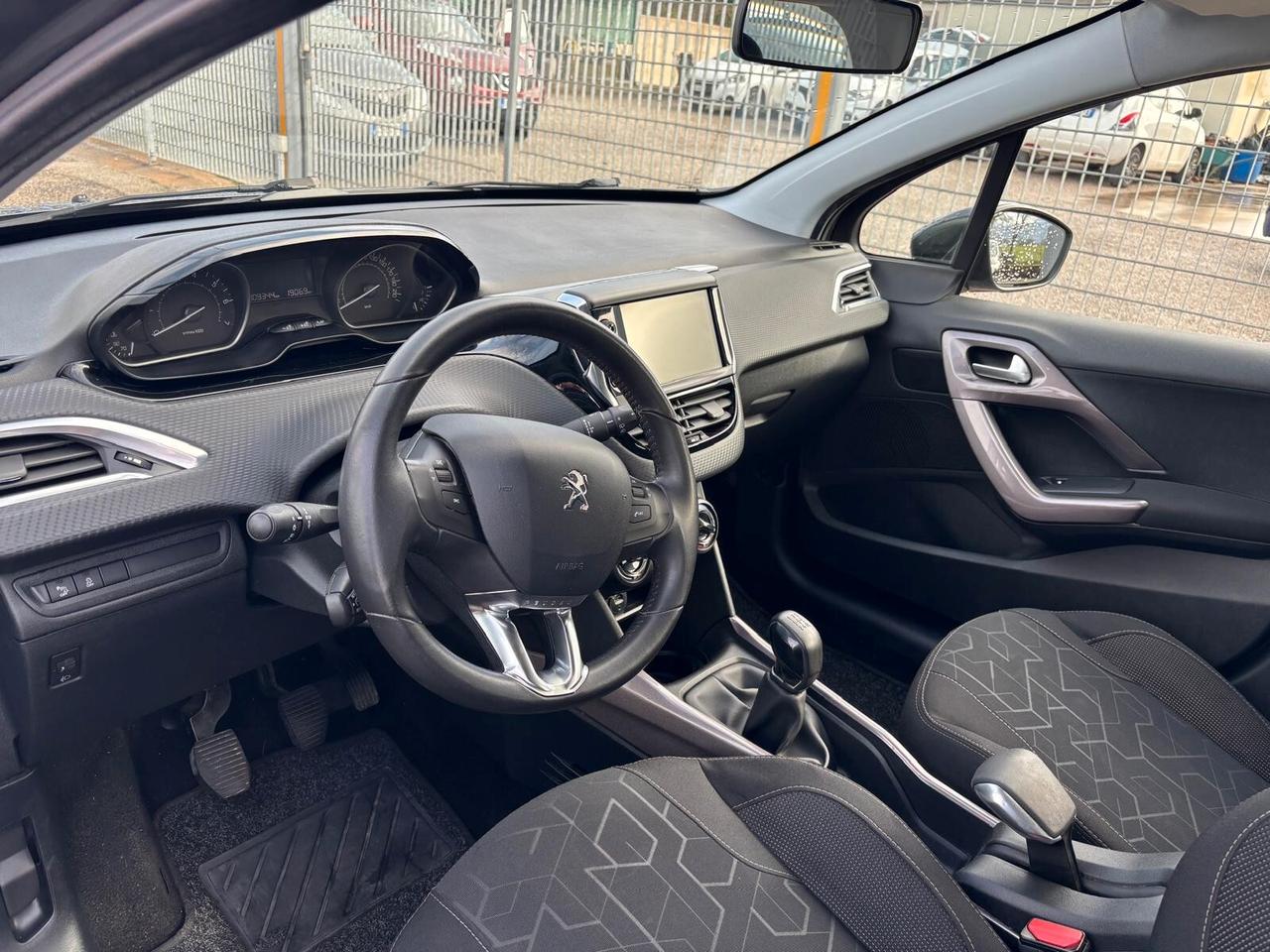 Peugeot 2008 ALLURE 1.2 - 2016