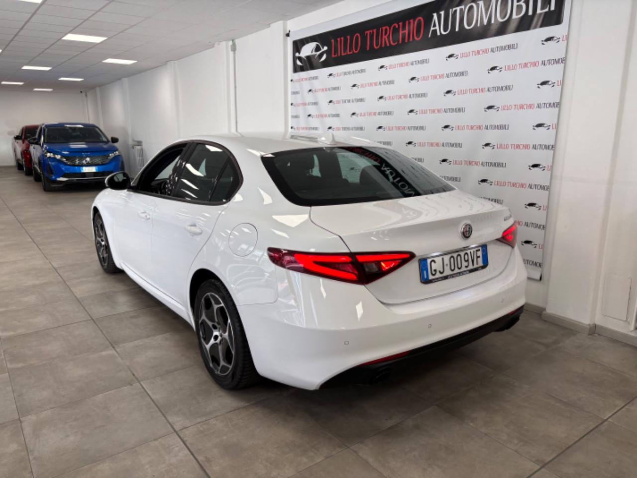 Alfa Romeo Giulia 2.2 t Super Business 160cv auto