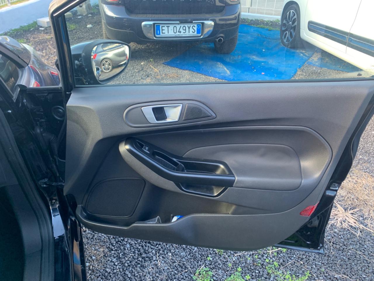 Ford Fiesta 1.0 80CV 5 porte Titanium