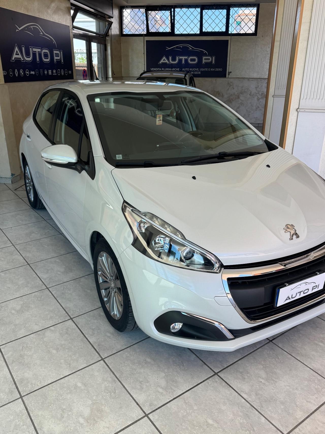 Peugeot 208 BlueHDi 75 5 porte Allure