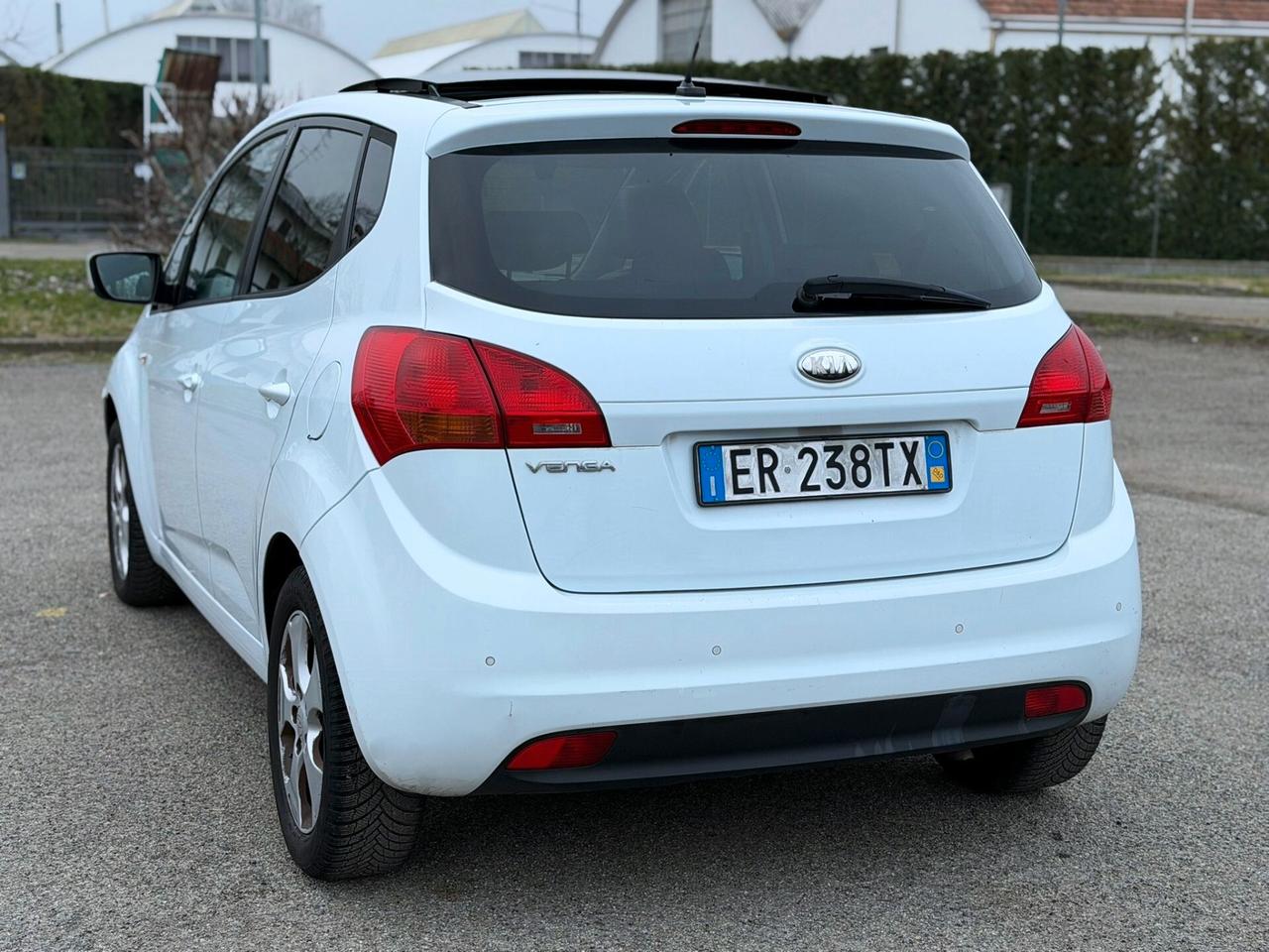 KIA VENGA 1.4 BENZINA TETTO PANORAMICO