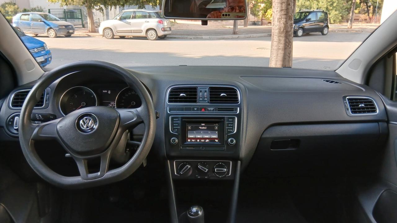 Volkswagen POLO 1.4 TDI PARI AL NUOVO
