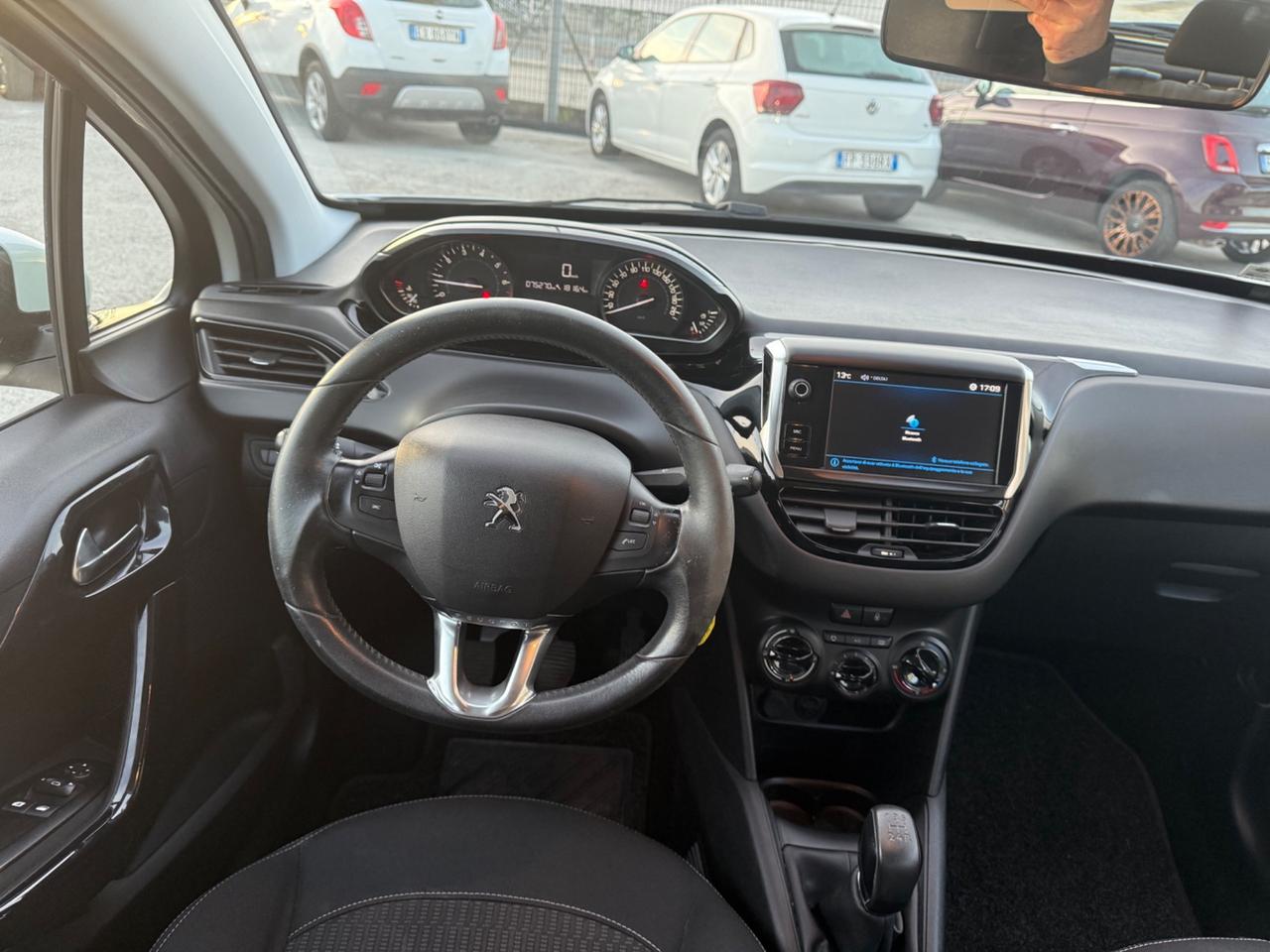 Peugeot 208 PureTech 82 5 porte Allure