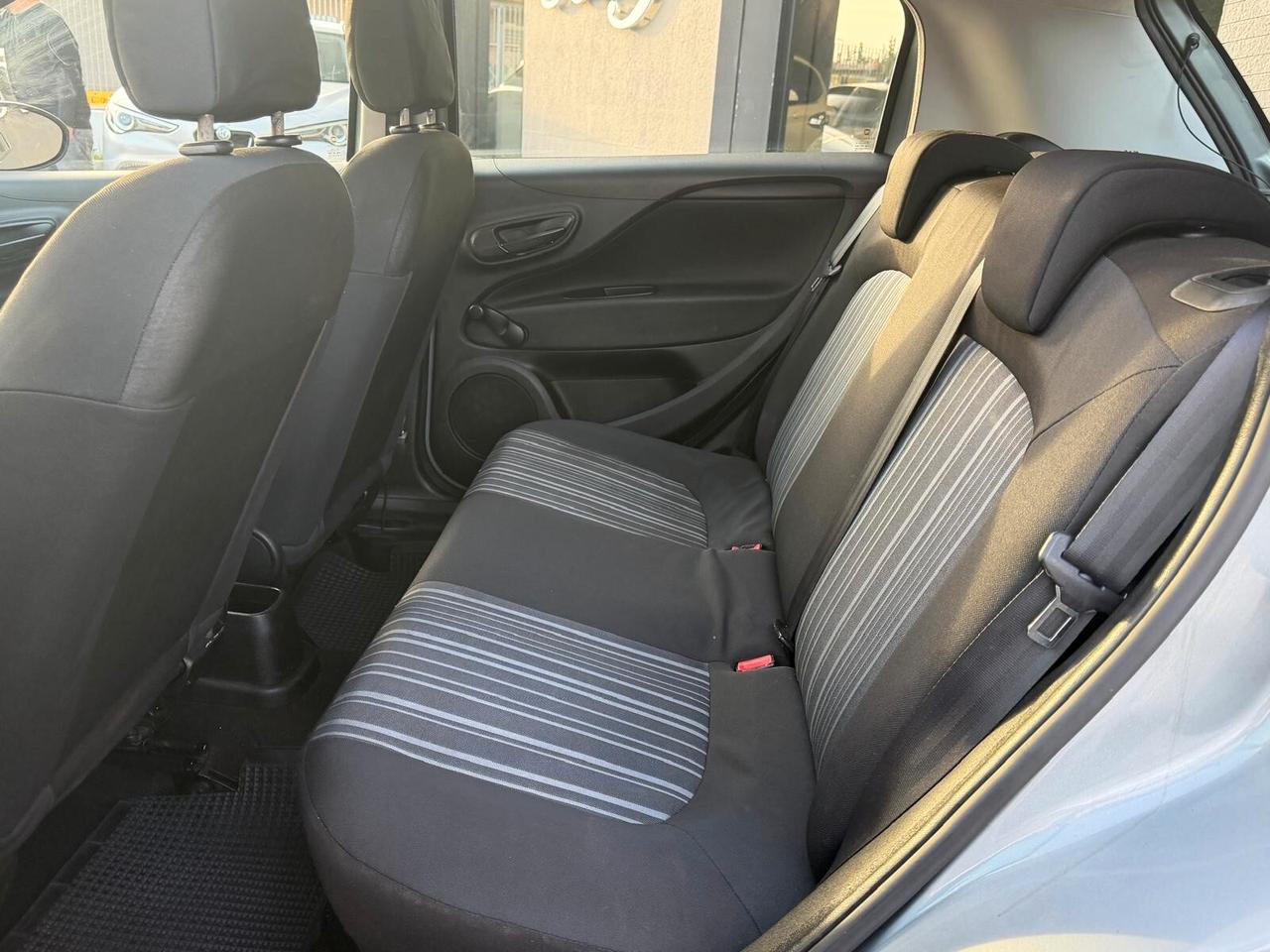 FIAT PUNTO EVO 1.2 70CV 51KW OK NEOPATENTATI ANNO 2012