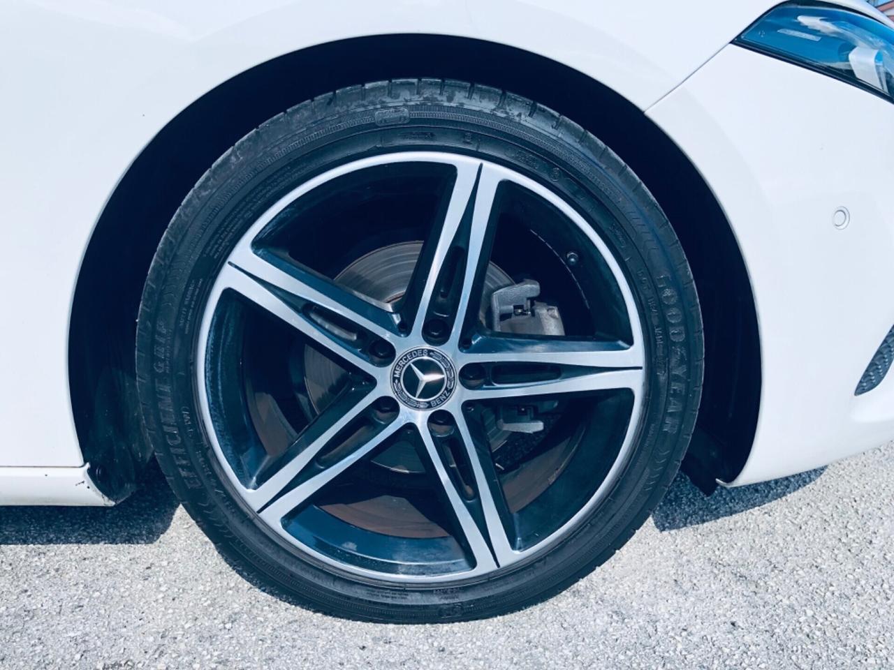 Mercedes-benz CLASSE A 180 d Automatic Sport LUCI-