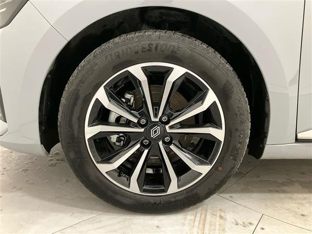 RENAULT Clio 1.6 E-Tech full hybrid Techno 145cv