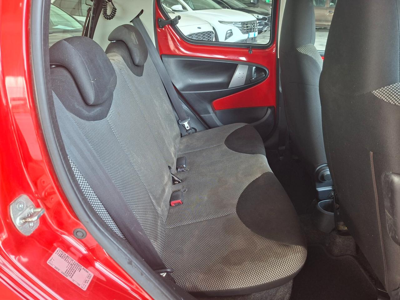 Toyota Aygo 1.0 12V VVT-i 5 porte Active Connect