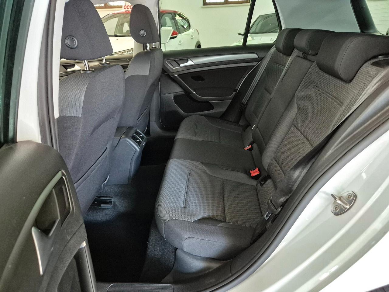 Volkswagen Golf 1.0 TSI 110 CV DSG 5p. Business ** tagliandi **