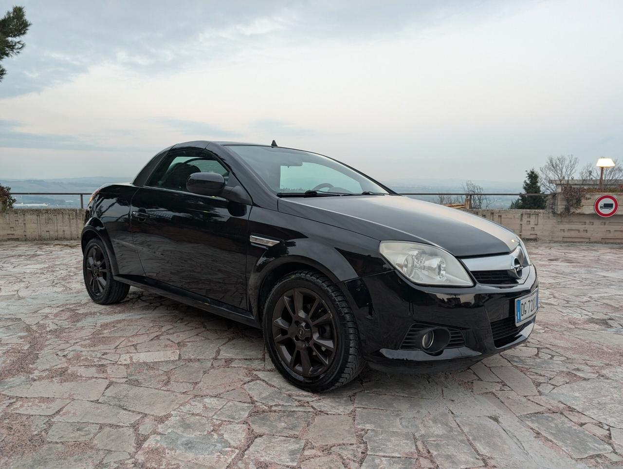 Opel Tigra CABRIO TwinTop 1.3 CDTI