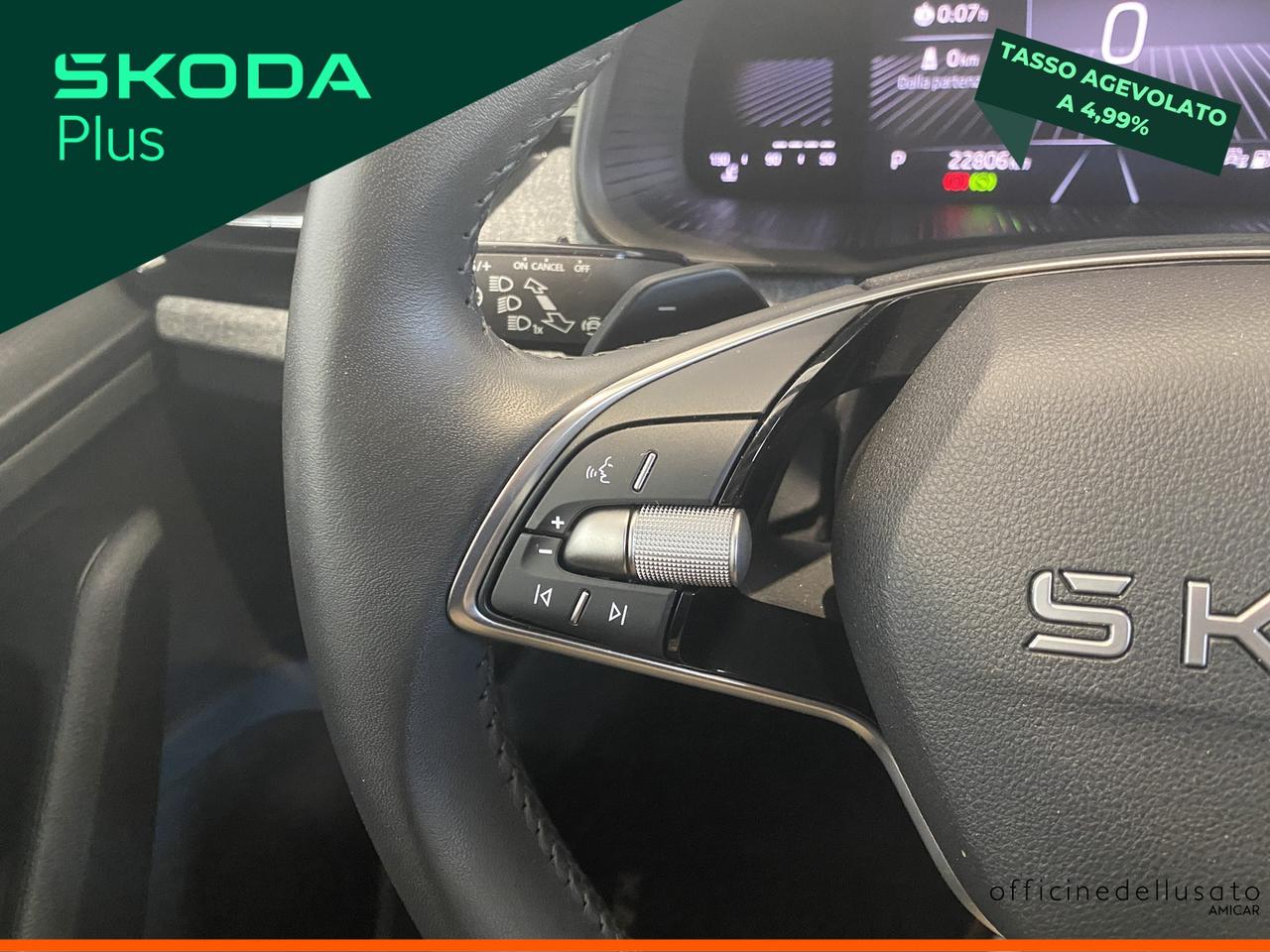 Skoda Kamiq 1.0 tsi 115cv black dots dsg