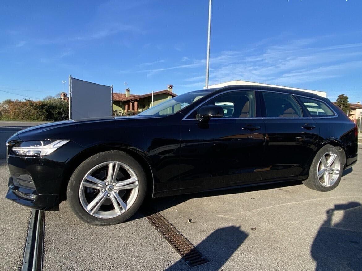 Volvo V90 D4 Momentum Unico Proprietario GUIDA INT